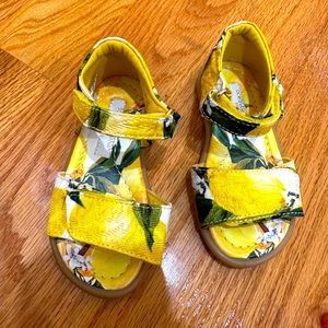 Dolce & Gabbana sandals for baby girls